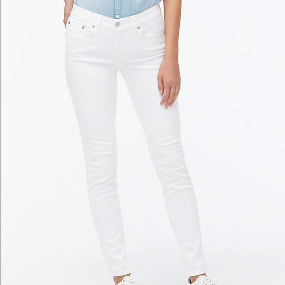 J. CREW Factory NWT 8” Mid Rise Skinny Denim Jeans Size 29 in White Denim - Picture 1 of 13